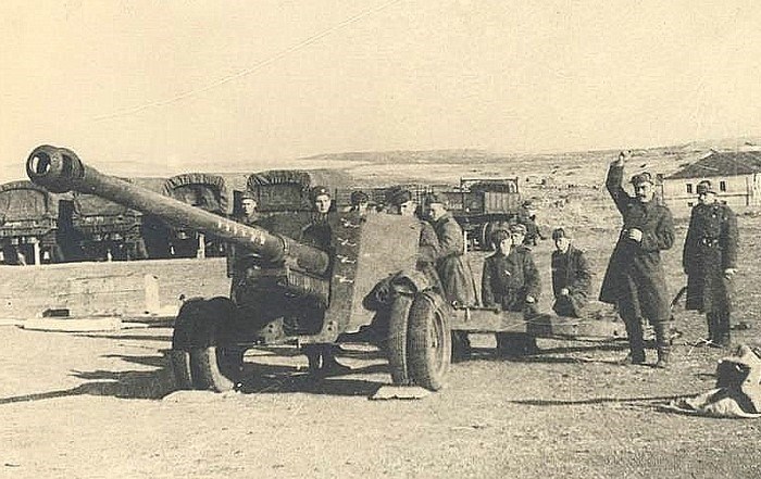 Конструкция и боеприпасы 100 мм пушки