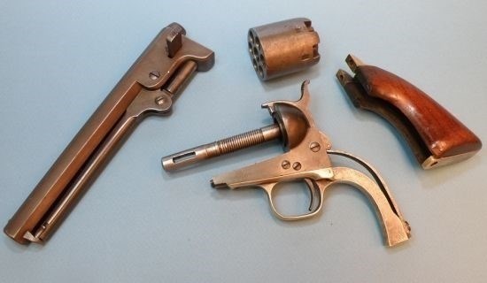 История револьвера: изобретение и развитие этого оружия