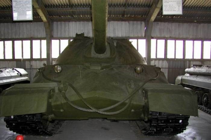 Тактико-технические характеристики тяжёлого танка ИС-7