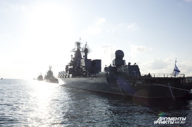 Тяжёлый авианесущий крейсер «Минск»: развлекательный аттракцион в Китае