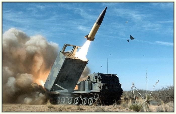 Оперативно-тактический ракетный комплекс ATACMS (США. 1990 год)