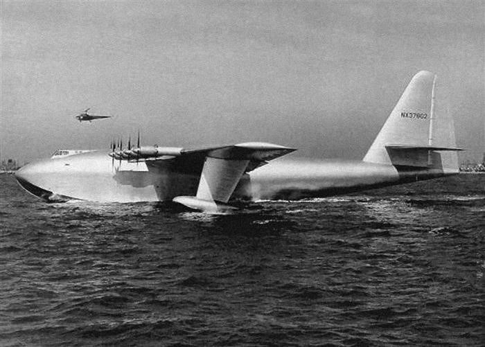 Ту-160 «Белый лебедь»: самый мощный стратегический бомбардировщик в России