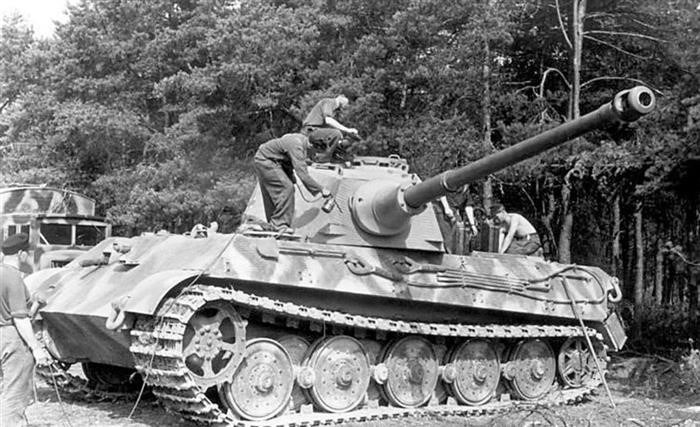 Немецкий танк «Тигр» – вооружение