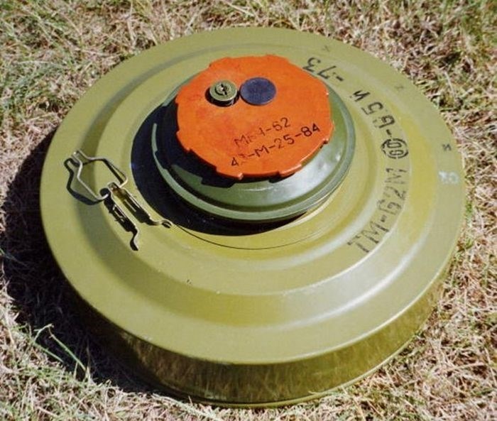 Модификации и эксплуатация ТМ-62 мины